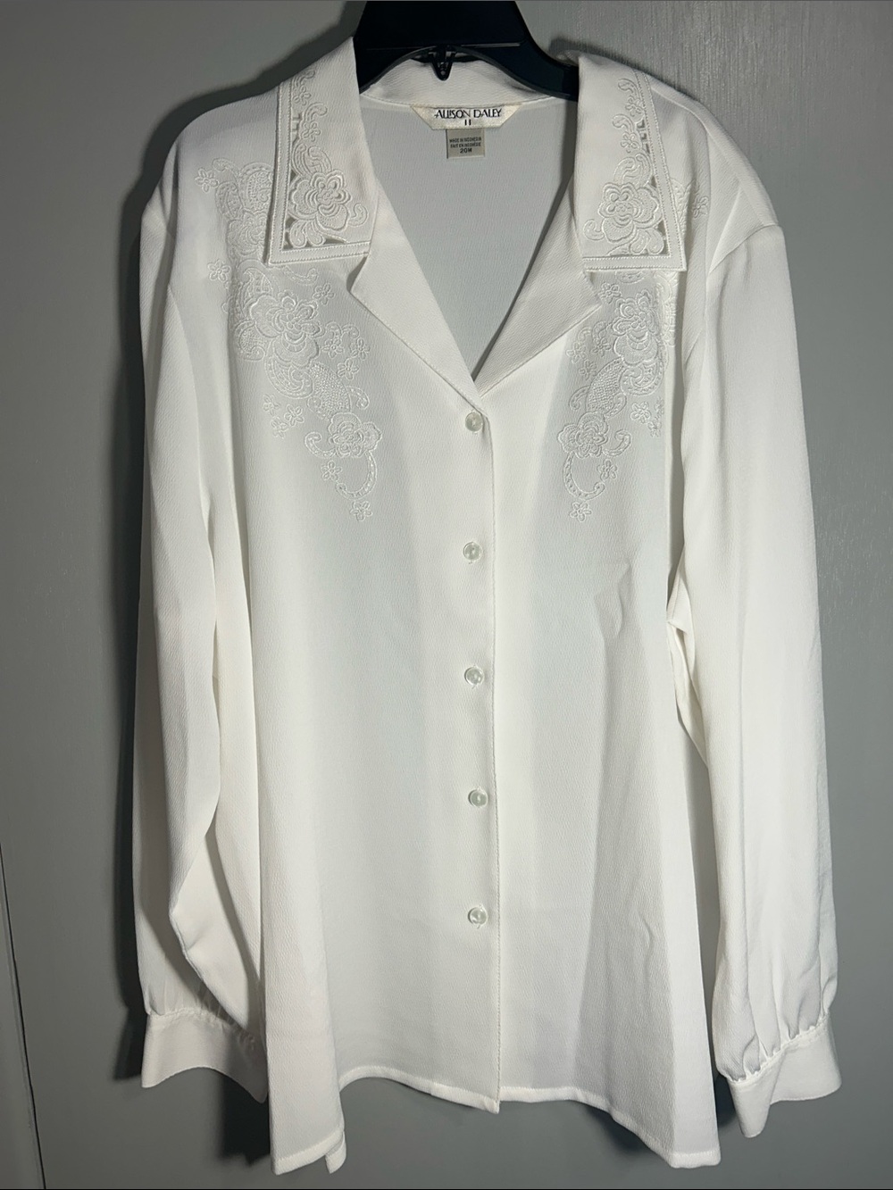 NWOT Allison Daley White Embroidered Button Up Blouse Top 20W Lace Vintage Plus